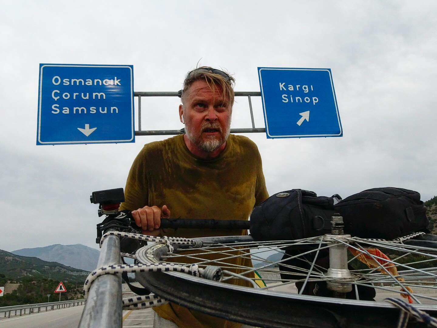 Karl Bushby Nears Home After 27 Years, 25 Countries and 49,900 km of Walking on Foot Around the World